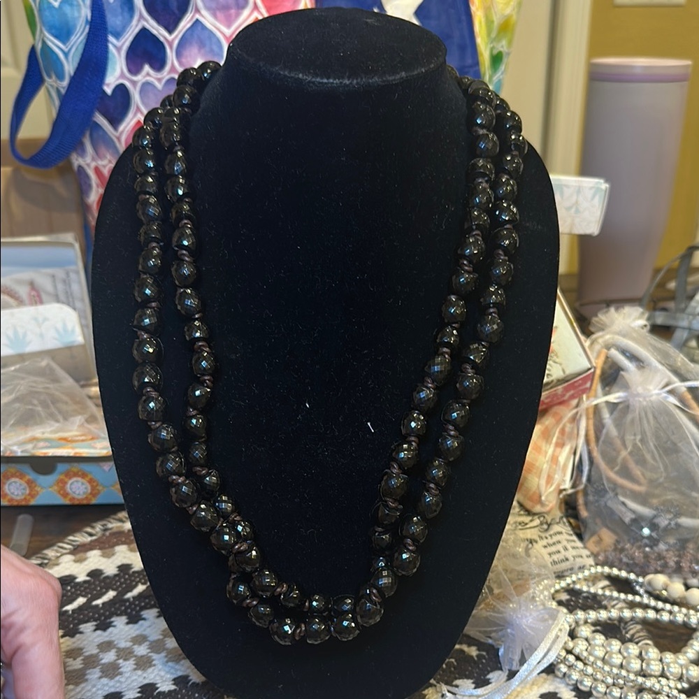 Elegant Black Beaded Necklace